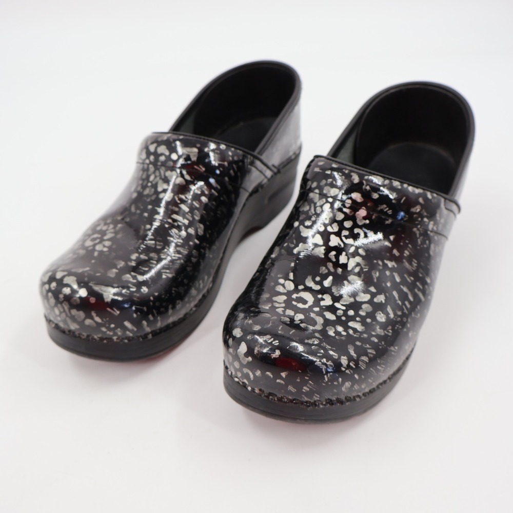 Dansko Professional Clogs Womens 39 Black Silver Metallic Leopard Patent Leather